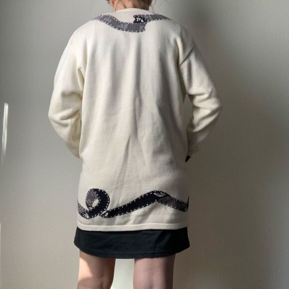 Vintage Camera Cardigan - Picture 4 of 14